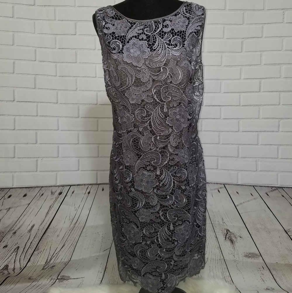 Adrianna Papell sleeveless lace dress - plus-size